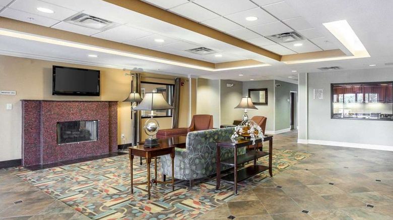 <b>Quality Inn Donaldsonville Lobby</b>. Images powered by <a href="https://iceportal.shijigroup.com/" title="IcePortal" target="_blank">IcePortal</a>.
