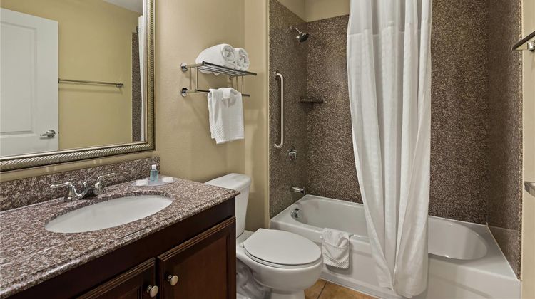 MainStay Suites Room