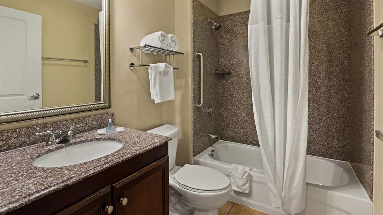 <b>MainStay Suites Room</b>. Images powered by <a href="https://iceportal.shijigroup.com/" title="IcePortal" target="_blank">IcePortal</a>.