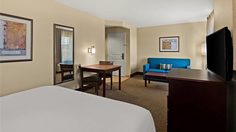 <b>MainStay Suites Suite</b>. Images powered by <a href="https://iceportal.shijigroup.com/" title="IcePortal" target="_blank">IcePortal</a>.