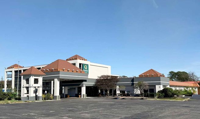 Quality Inn & Suites Baton Rouge West Exterior