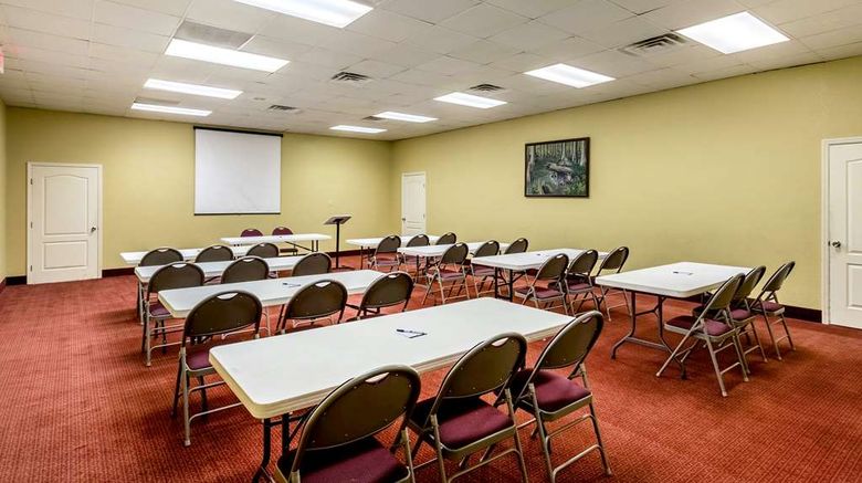 <b>Quality Inn & Suites Baton Rouge West Meeting</b>. Images powered by <a href="https://iceportal.shijigroup.com/" title="IcePortal" target="_blank">IcePortal</a>.