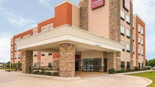 Comfort Suites
