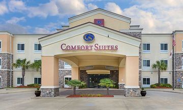Comfort Suites Leesville near Fort Johnson