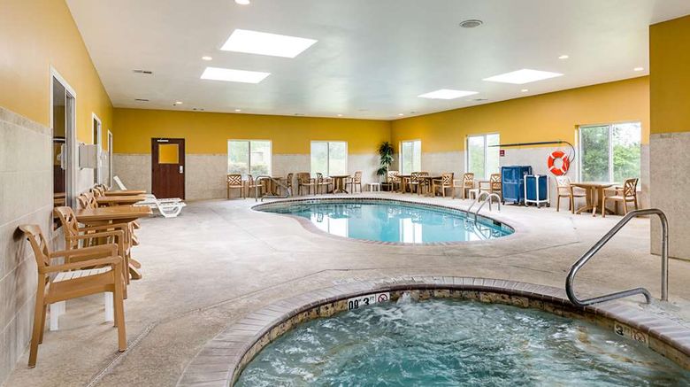 <b>Comfort Suites Leesville near Fort Johnson Pool</b>. Images powered by <a href="https://iceportal.shijigroup.com/" title="IcePortal" target="_blank">IcePortal</a>.