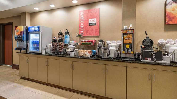 Comfort Suites Leesville near Fort Johnson Restaurant