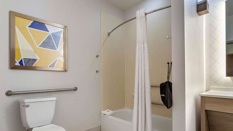 <b>Comfort Suites Natchitoches Room</b>. Images powered by <a href="https://iceportal.shijigroup.com/" title="IcePortal" target="_blank">IcePortal</a>.