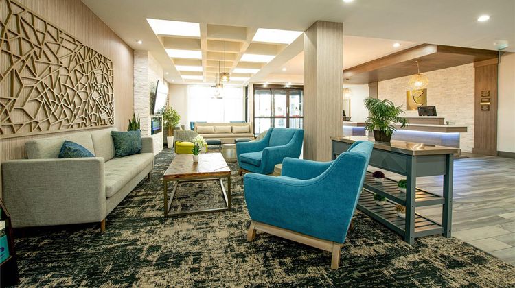 Comfort Suites Lobby