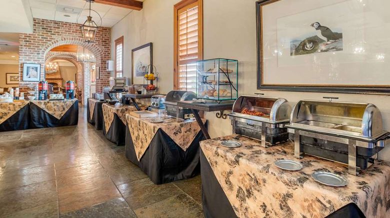 <b>Clarion Inn Conference Center Restaurant</b>. Images powered by <a href="https://iceportal.shijigroup.com/" title="IcePortal" target="_blank">IcePortal</a>.