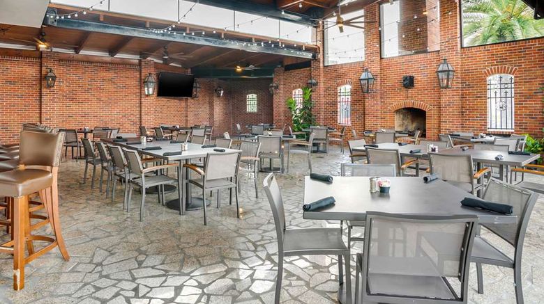 <b>Clarion Inn Conference Center Restaurant</b>. Images powered by <a href="https://iceportal.shijigroup.com/" title="IcePortal" target="_blank">IcePortal</a>.