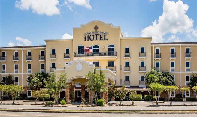 Evangeline Downs Hotel Exterior