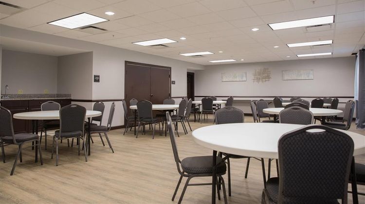 Evangeline Downs Hotel Meeting