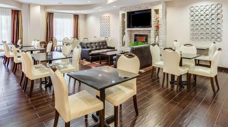 <b>Comfort Suites Covington Mandeville Restaurant</b>. Images powered by <a href="https://iceportal.shijigroup.com/" title="IcePortal" target="_blank">IcePortal</a>.