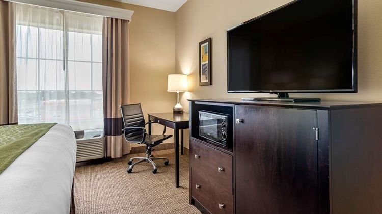 Comfort Inn And Suites Scott West Lafayette Room