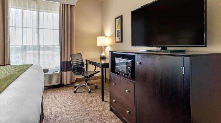 Comfort Inn And Suites Scott West Lafayette Room