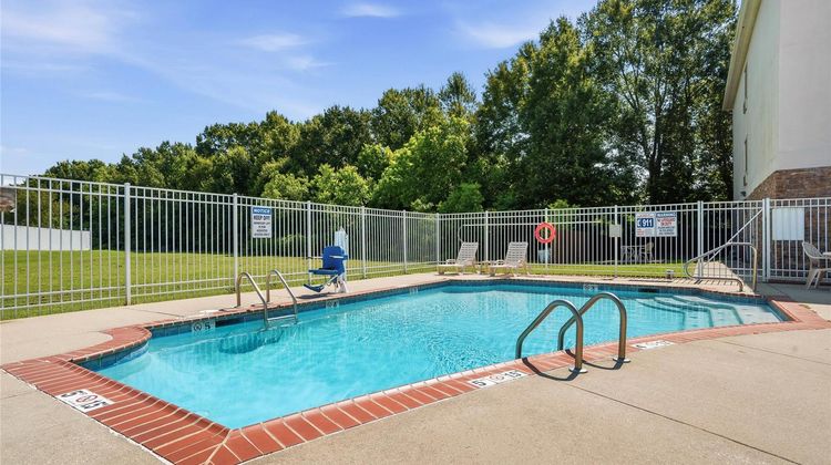 Comfort Inn And Suites Scott West Lafayette Pool