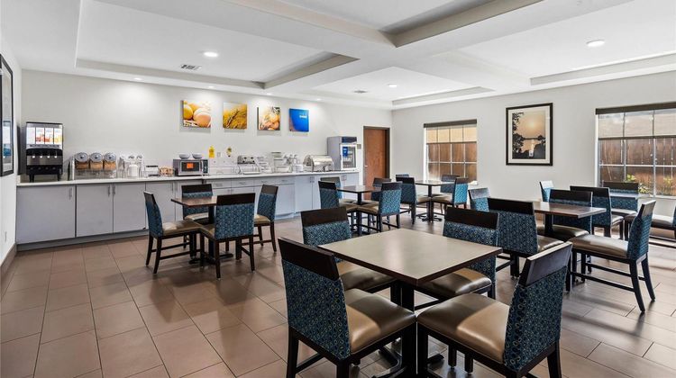 Comfort Inn And Suites Scott West Lafayette Restaurant