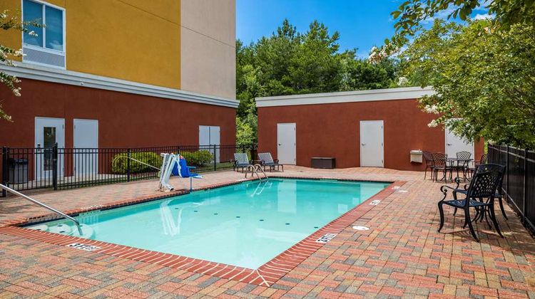 Comfort Suites Pool