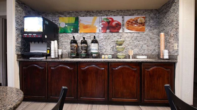 <b>Quality Inn, Monroe Restaurant</b>. Images powered by <a href="https://iceportal.shijigroup.com/" title="IcePortal" target="_blank">IcePortal</a>.