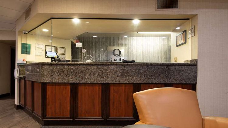 Quality Inn, Monroe Lobby