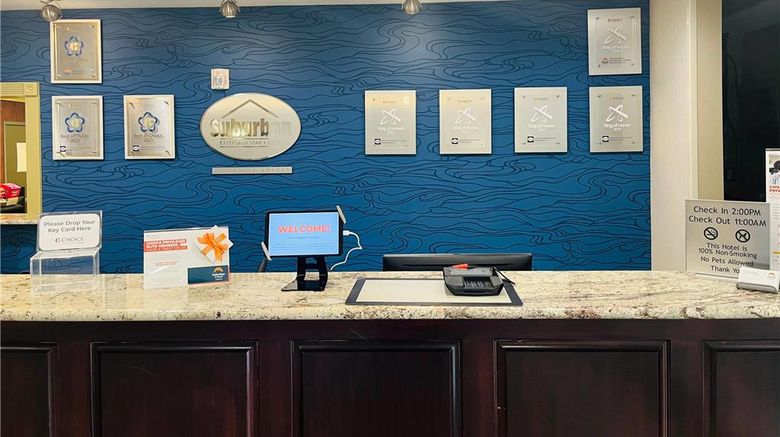 <b>Suburban Studios Lobby</b>. Images powered by <a href="https://iceportal.shijigroup.com/" title="IcePortal" target="_blank">IcePortal</a>.