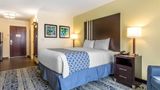 <b>Suburban Studios Room</b>. Images powered by <a href="https://iceportal.shijigroup.com/" title="IcePortal" target="_blank">IcePortal</a>.