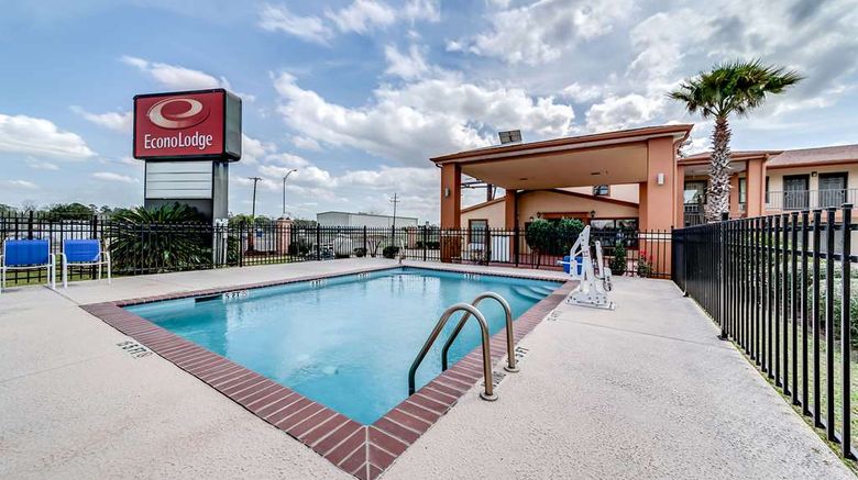 <b>Econo Lake Charles Pool</b>. Images powered by <a href="https://iceportal.shijigroup.com/" title="IcePortal" target="_blank">IcePortal</a>.
