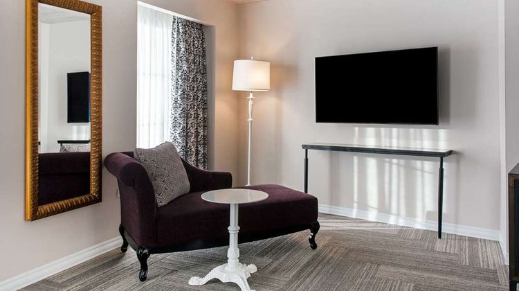 Cambria Hotel New Orleans Downtown Room