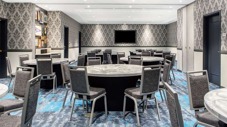 <b>Cambria Hotel Downtown Warehouse Dist Meeting</b>. Images powered by <a href="https://iceportal.shijigroup.com/" title="IcePortal" target="_blank">IcePortal</a>.