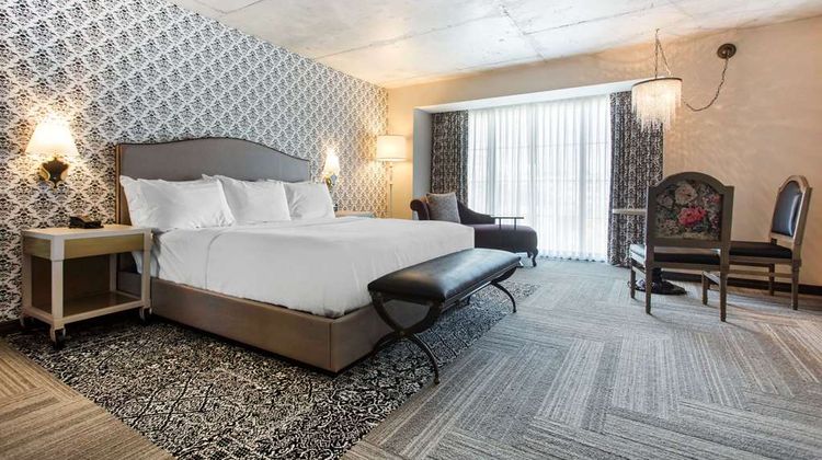 Cambria Hotel New Orleans Downtown Suite