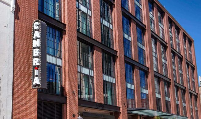 Cambria Hotel New Orleans Downtown Exterior