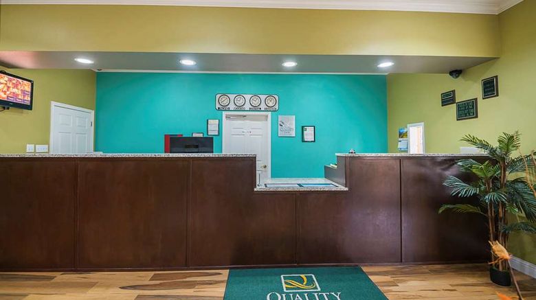 <b>Quality Inn DeRidder Lobby</b>. Images powered by <a href="https://iceportal.shijigroup.com/" title="IcePortal" target="_blank">IcePortal</a>.