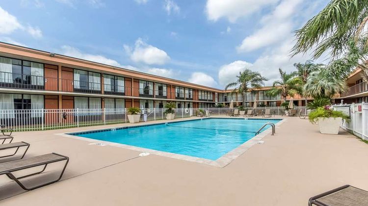 Clarion Inn Morgan City Pool