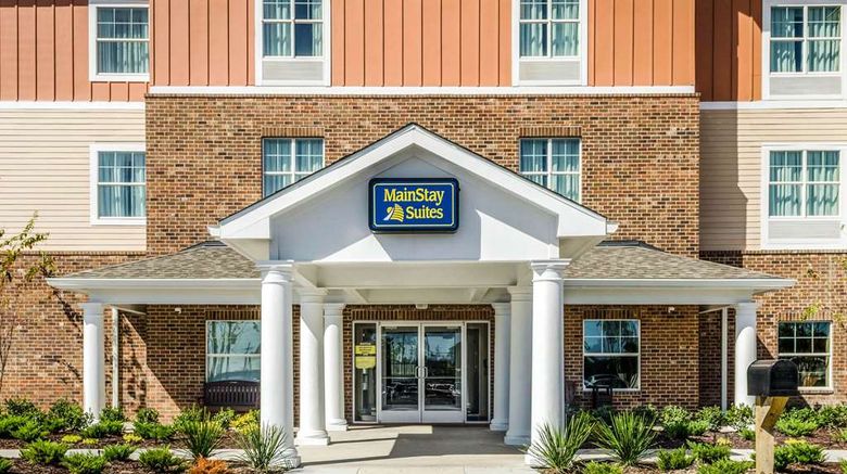 <b>MainStay Suites Sportsman's Lodge Exterior</b>. Images powered by <a href="https://iceportal.shijigroup.com/" title="IcePortal" target="_blank">IcePortal</a>.