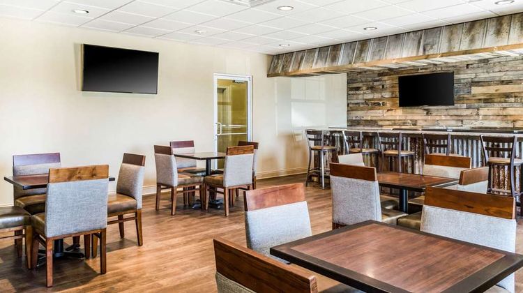 MainStay Suites Sportsman's Lodge Restaurant