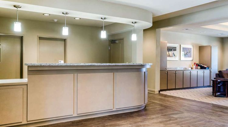 MainStay Suites Sportsman's Lodge Lobby