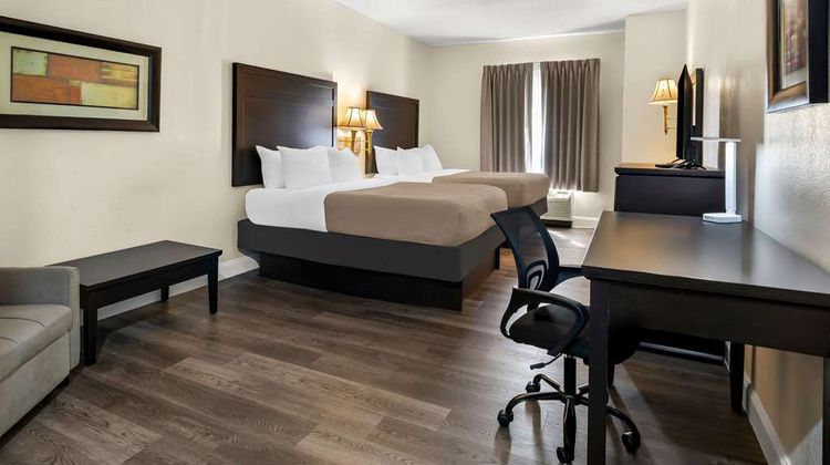 Quality Inn & Suites Room