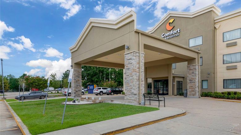 <b>Comfort Inn & Suites Exterior</b>. Images powered by <a href="https://iceportal.shijigroup.com/" title="IcePortal" target="_blank">IcePortal</a>.