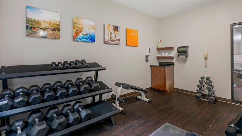 <b>Comfort Inn & Suites Health</b>. Images powered by <a href="https://iceportal.shijigroup.com/" title="IcePortal" target="_blank">IcePortal</a>.