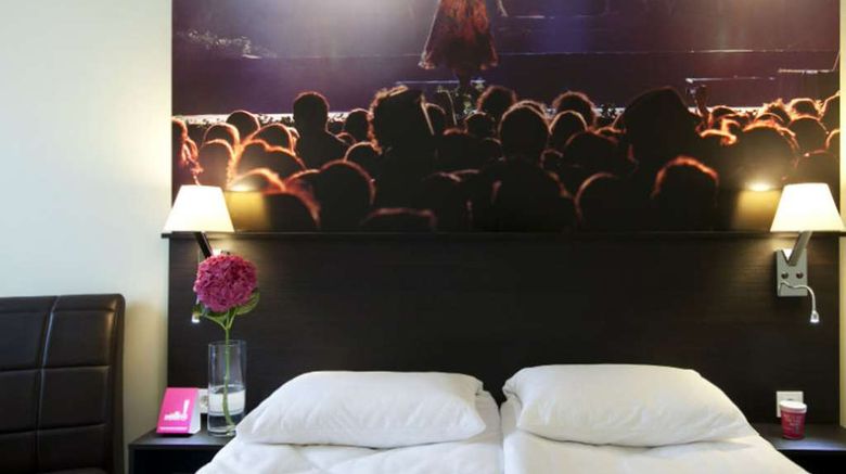 <b>Comfort Hotel LT Room</b>. Images powered by <a href="https://iceportal.shijigroup.com/" title="IcePortal" target="_blank">IcePortal</a>.