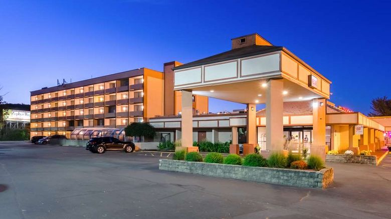 <b>Quality Inn West Springfield Exterior</b>. Images powered by <a href="https://iceportal.shijigroup.com/" title="IcePortal" target="_blank">IcePortal</a>.