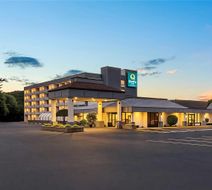 Quality Inn West Springfield Exterior