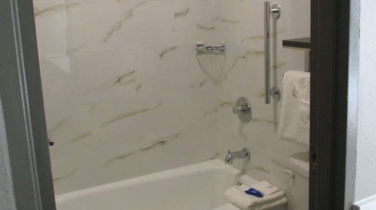 SureStay Plus by BW Point Richmond Room