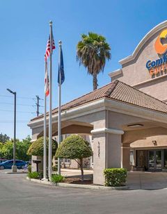 Comfort Suites Tulare
