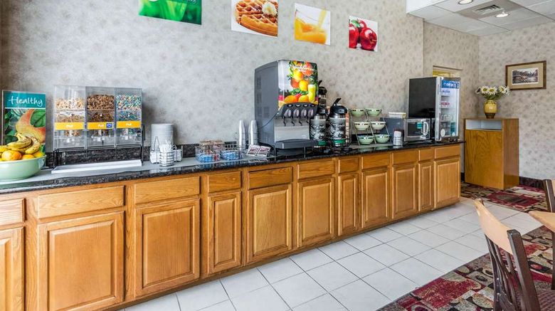 <b>Quality Inn Easton Restaurant</b>. Images powered by <a href="https://iceportal.shijigroup.com/" title="IcePortal" target="_blank">IcePortal</a>.