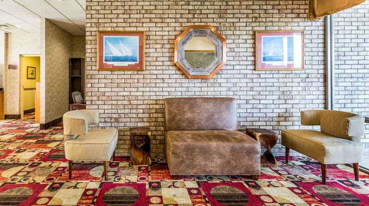 Quality Inn Easton Lobby
