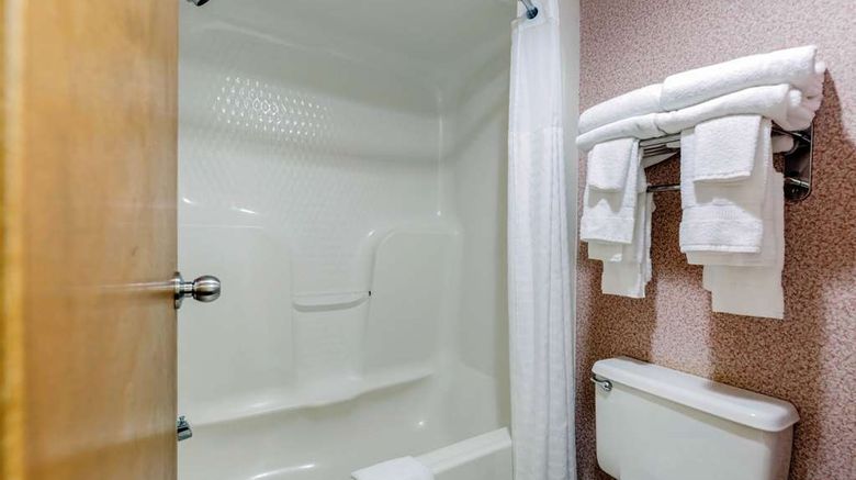 <b>Quality Inn Easton Suite</b>. Images powered by <a href="https://iceportal.shijigroup.com/" title="IcePortal" target="_blank">IcePortal</a>.