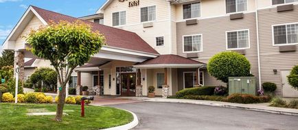 Quality Inn & Suites Exterior