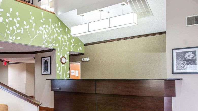 <b>Baymont Inn & Suites Flat Rock Lobby</b>. Images powered by <a href="https://iceportal.shijigroup.com/" title="IcePortal" target="_blank">IcePortal</a>.