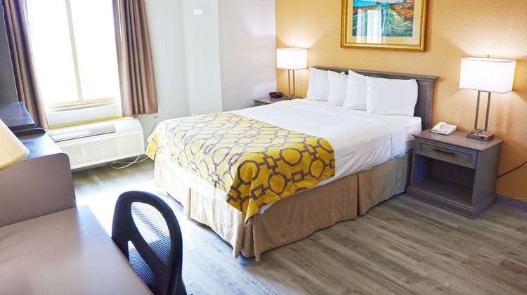 Baymont Inn/Stes Historic Route 66 Room